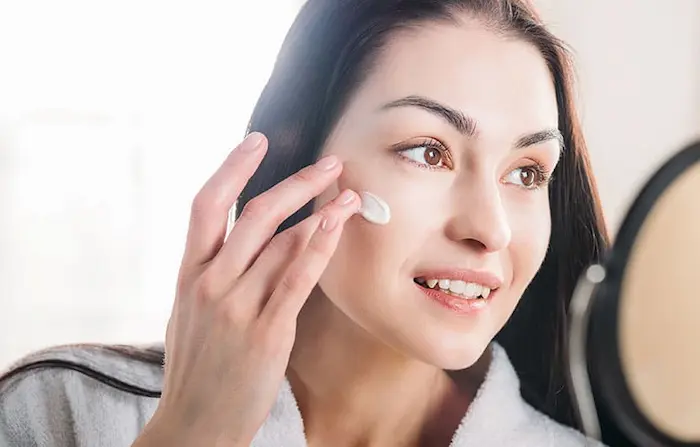 استفاده از آبرسان مناسب پوست 5645646120