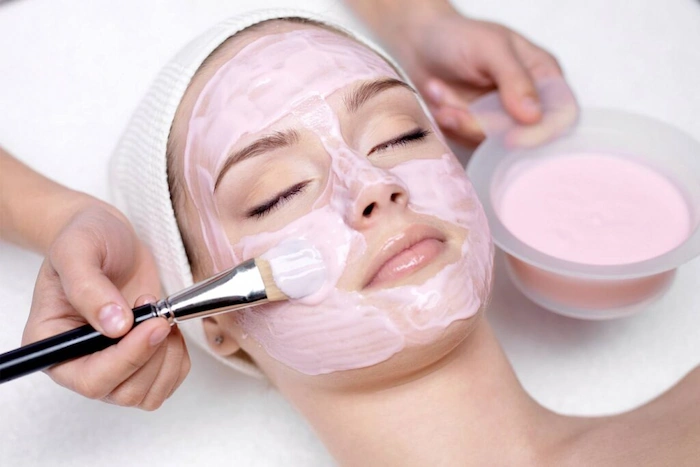 آبرسانی صورت با ماسک توت فرنگی 8748564106310