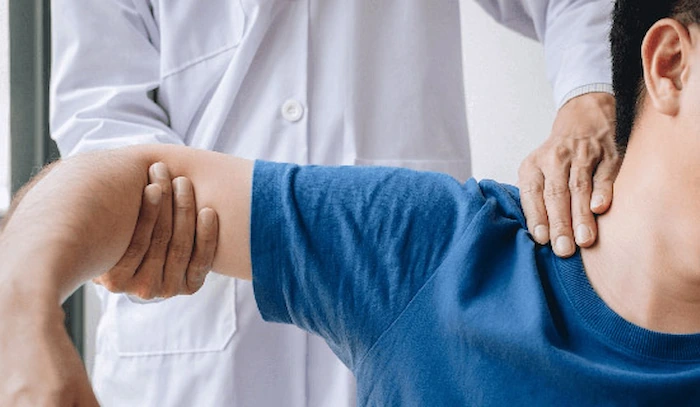 درد شدید دست به دلیل ضرب دیدگی و کوفتگی بدن 54565