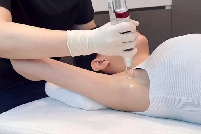 کربن تراپی زیربغل 6851465841